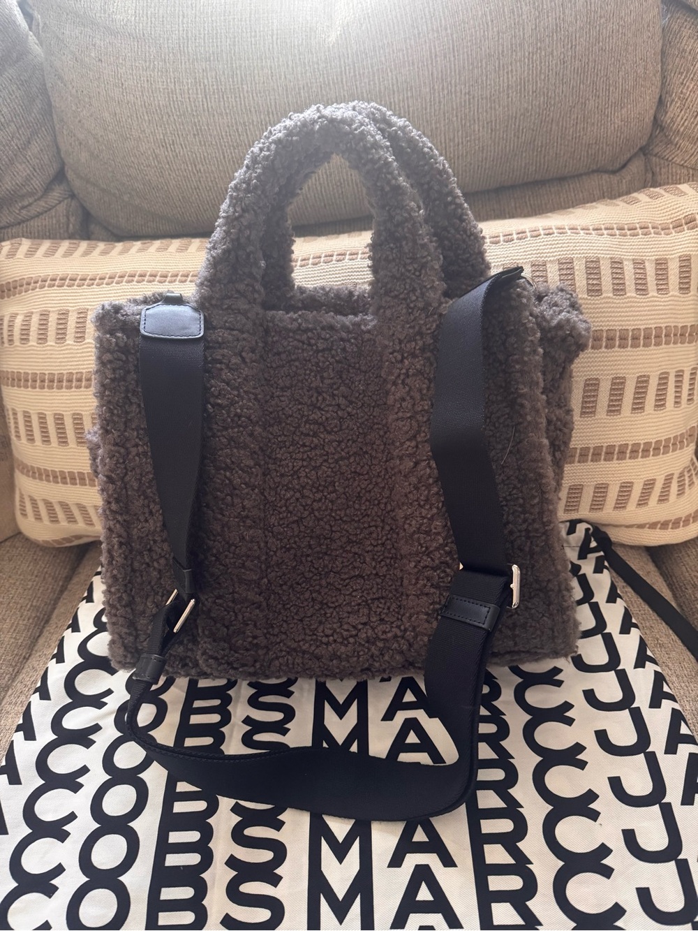 Marc Jacobs Shearling medium Tote Bag - Picture 2 of 3